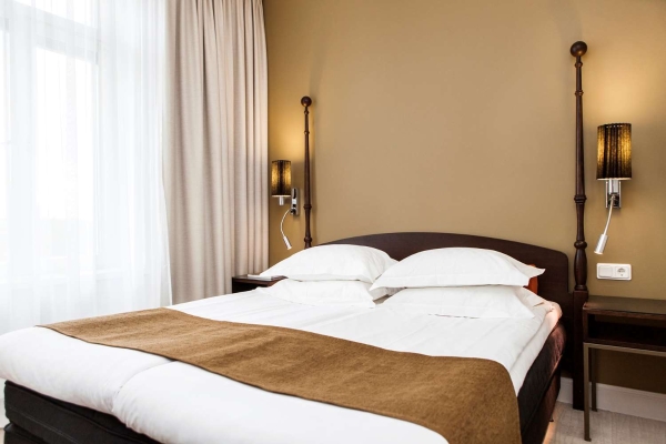 Elite Plaza Hotel